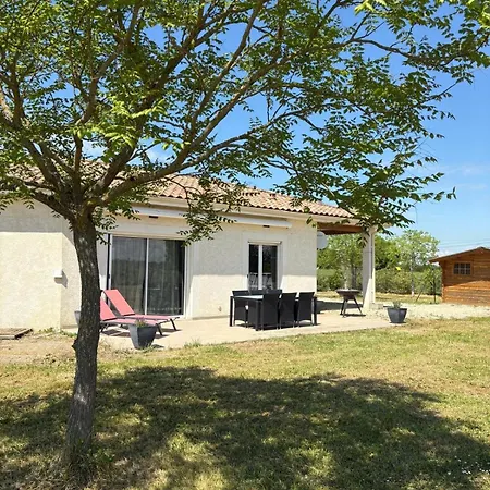 Hébergement de vacances La Bressolaise Idéal Familles, Piscine, Calme *